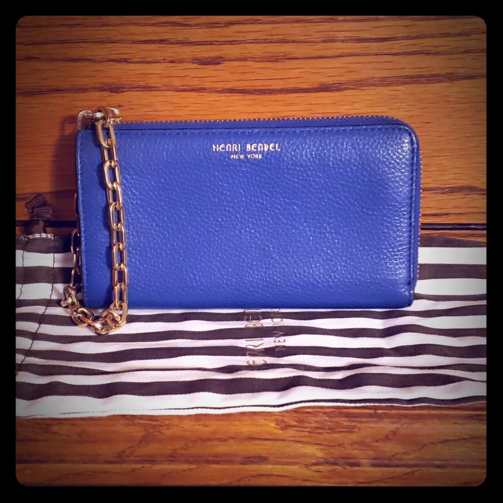 Henri Bendel Wristlet Wallet